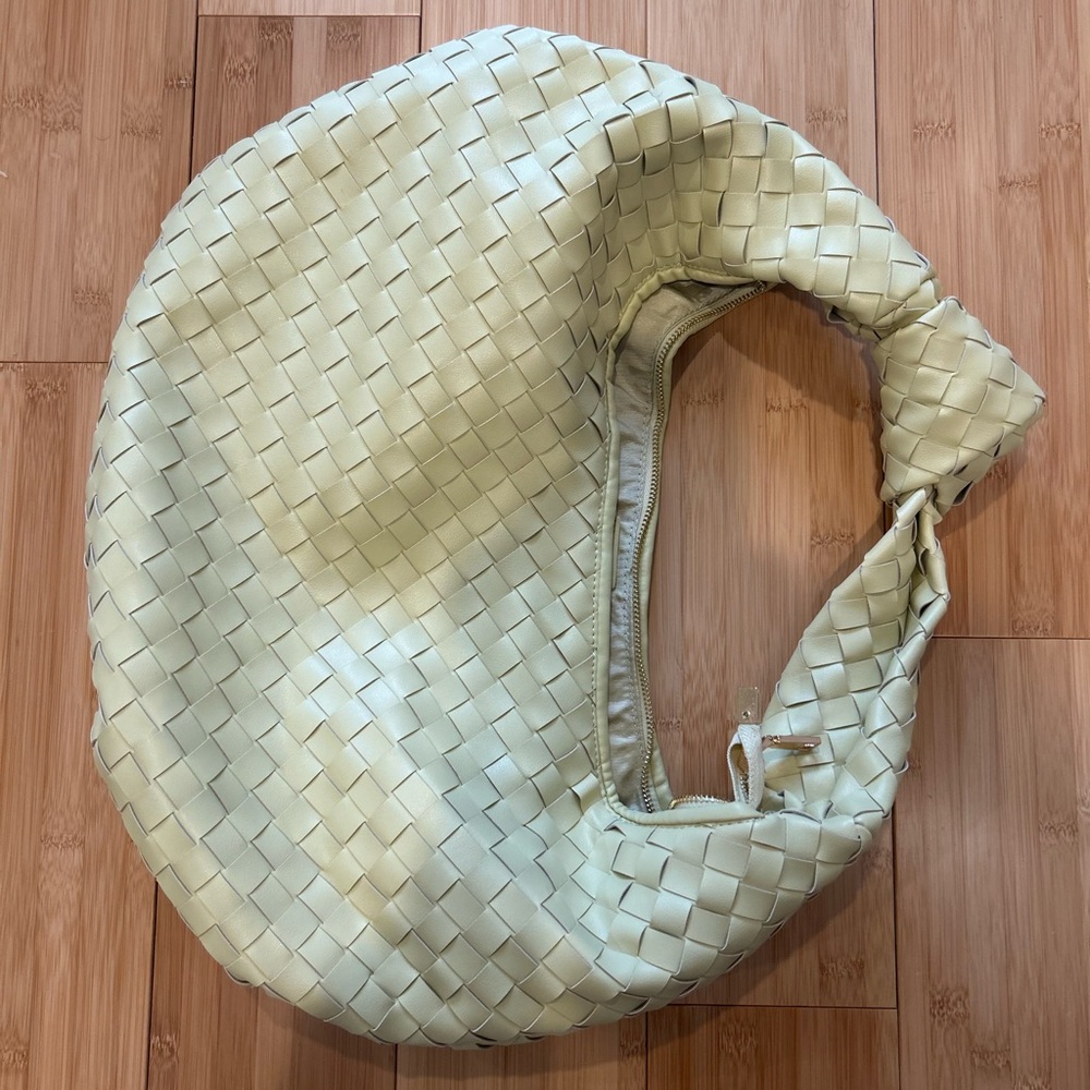 Melee Bianco Larissa handbag